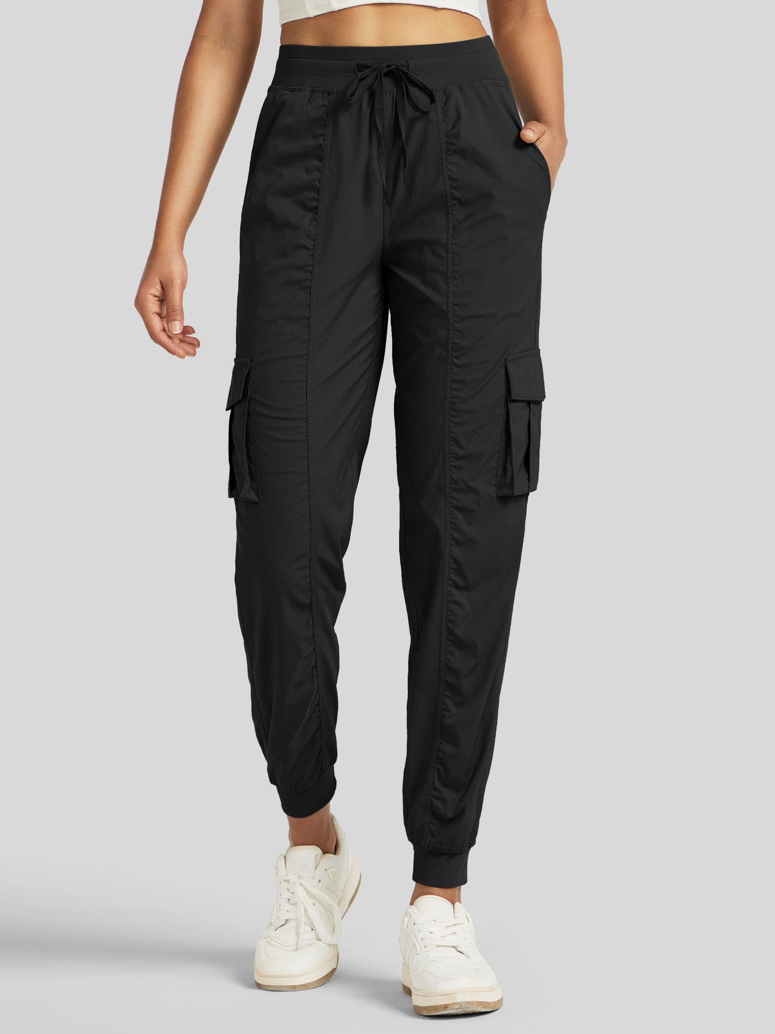 Women's Cargo Studio Joggers