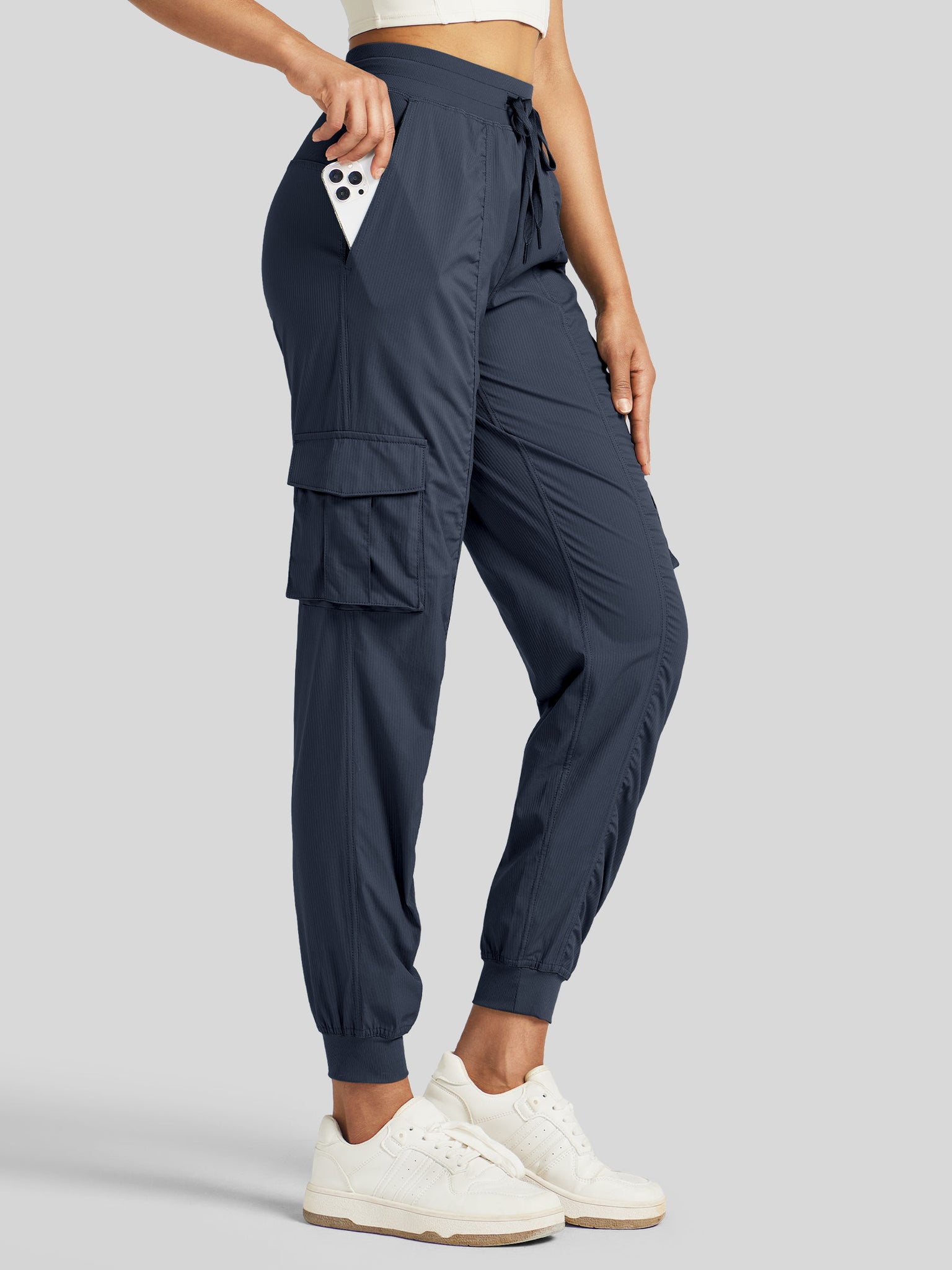 Women's Cargo Studio Joggers