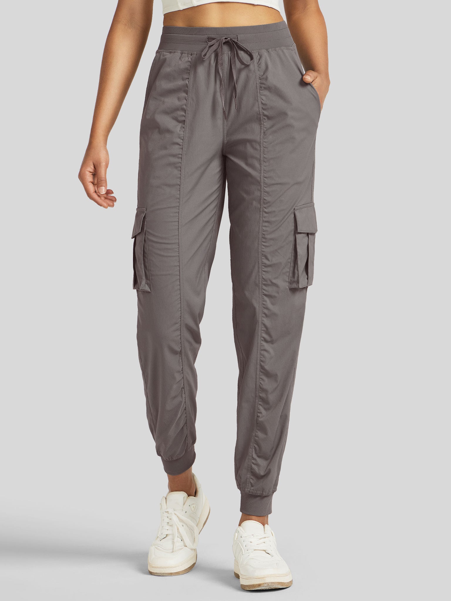 Women's Cargo Studio Joggers