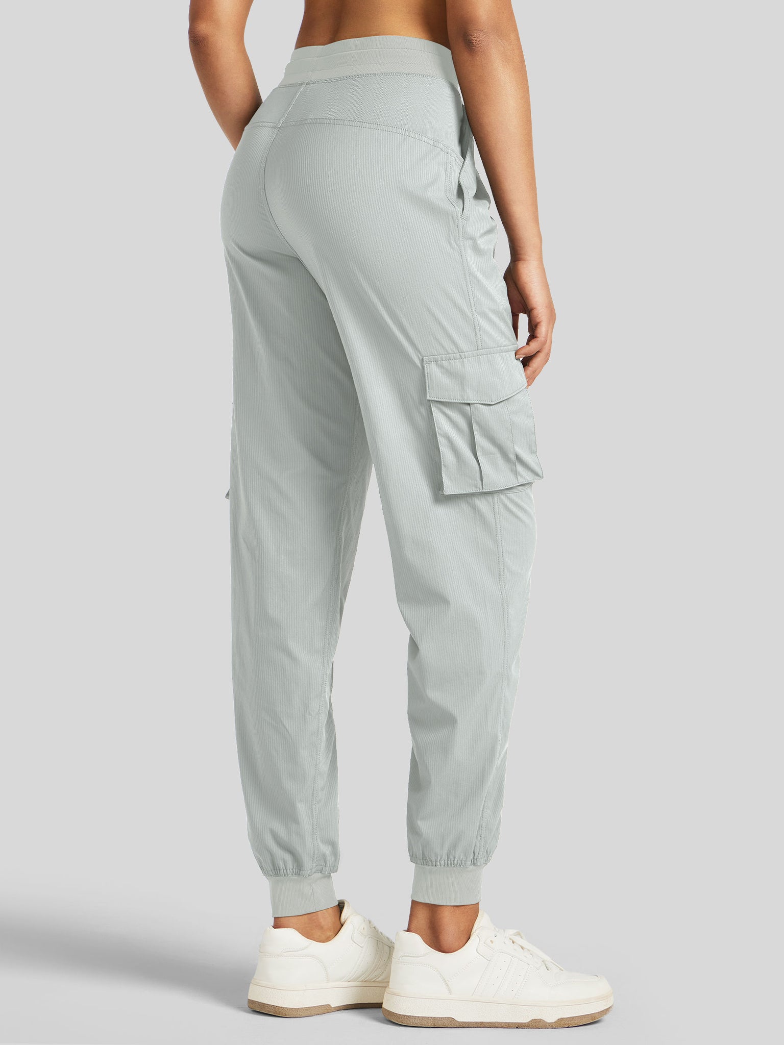 Women's Cargo Studio Joggers