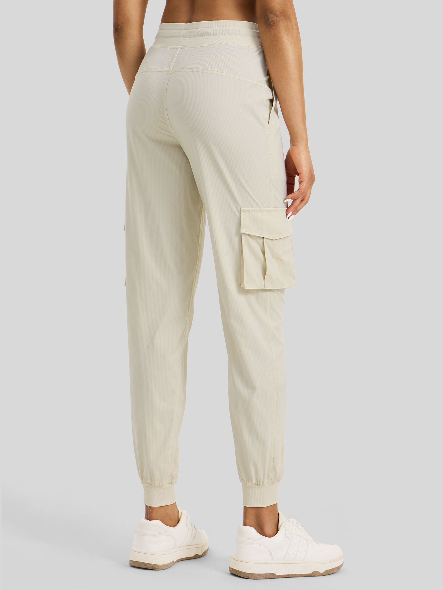 Women's Cargo Studio Joggers