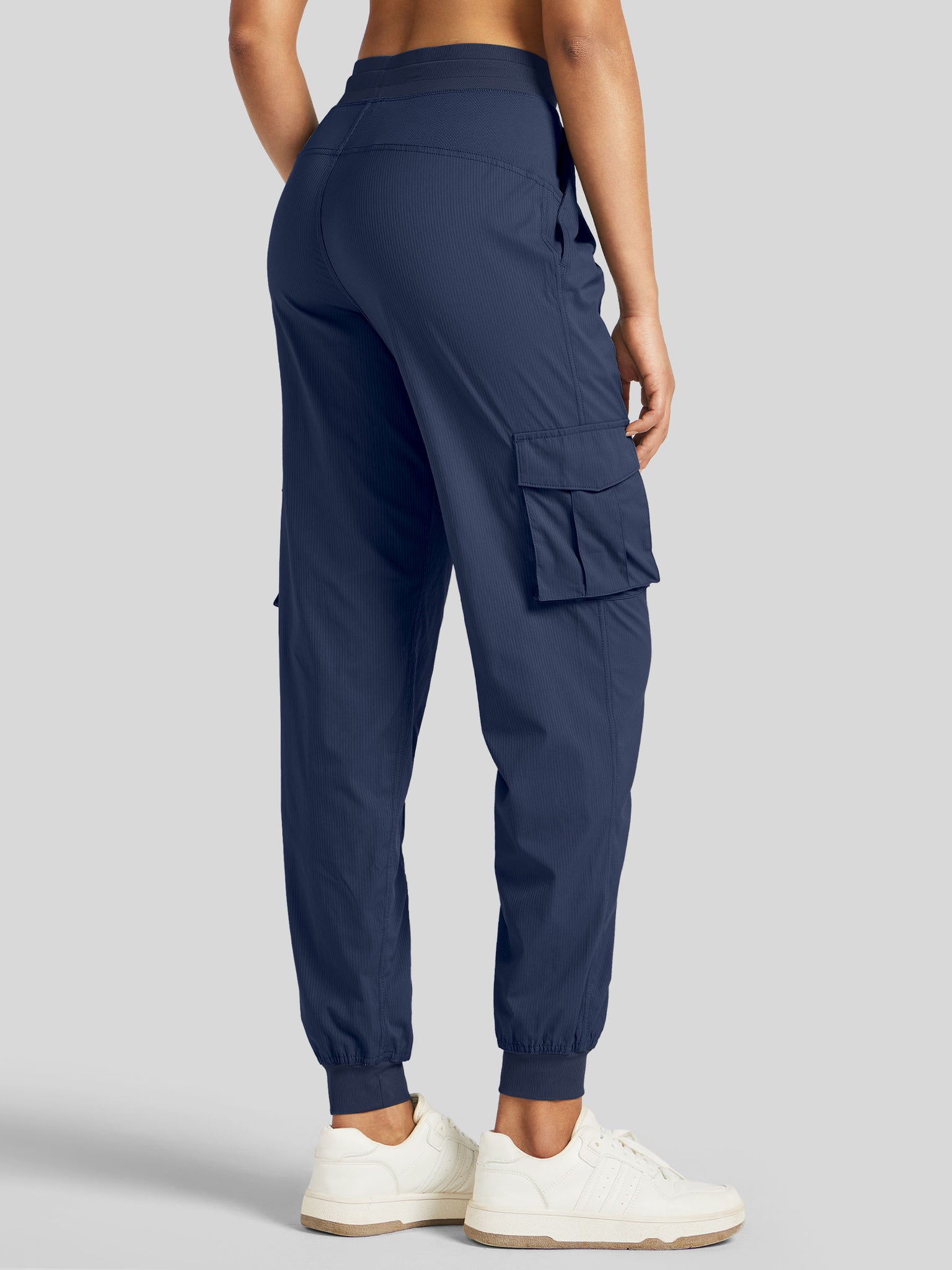 Women's Cargo Studio Joggers