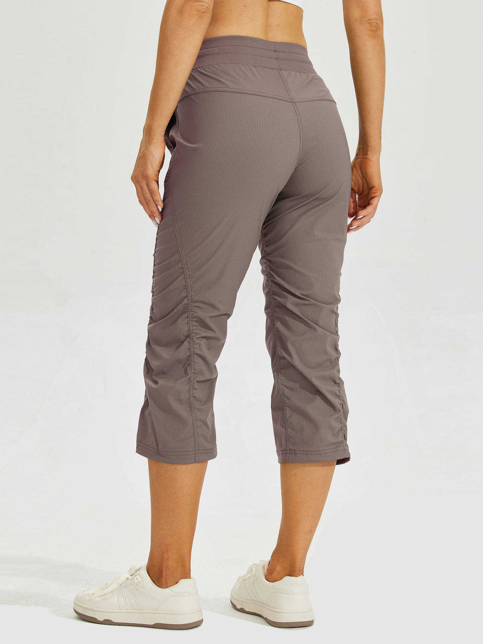 Women's Lightweight Woven Capris