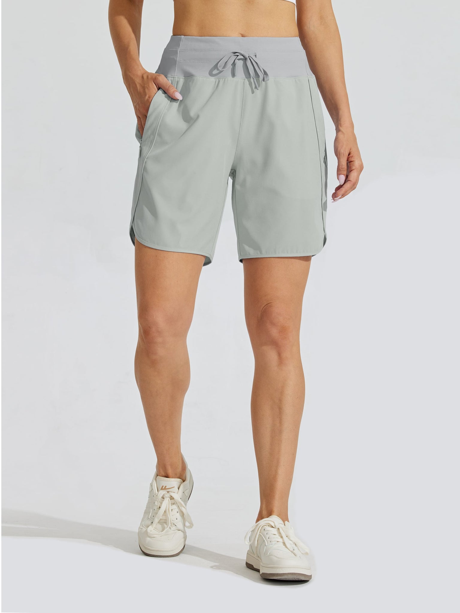 Women's Active 7 Inseam Utility Short_LightGray_model1